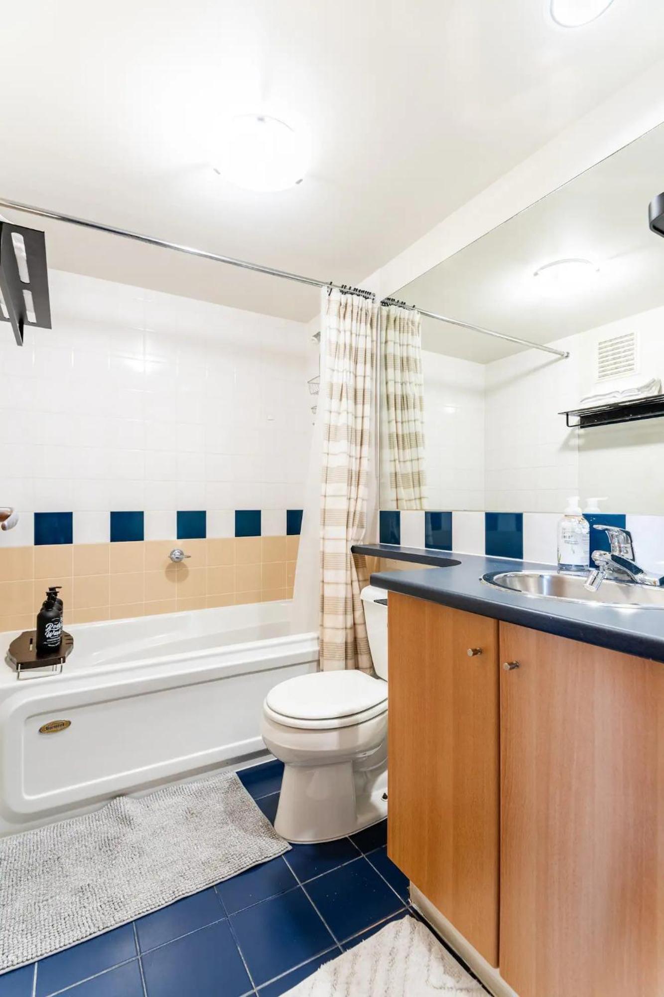 Loft In Downtown Vancouver With Free Parking 外观 照片